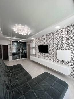 Luxury apartments in the very center, Poltava - apartment by the day