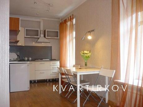 studio apartment on Liteyniy Avenu, Saint Petersburg - apartment by the day