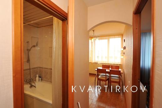 Благоустроенная 3ка в центре, Волгоград - квартира посуточно