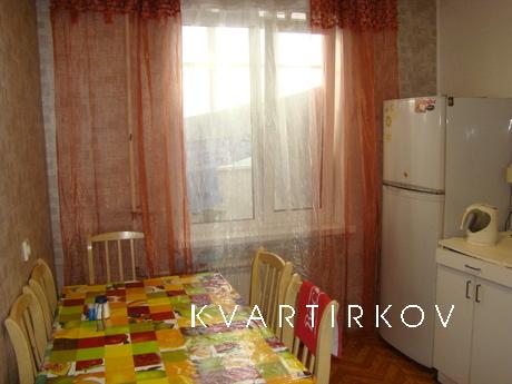 Комфортная квартира возле метро, Екатеринбург - квартира посуточно