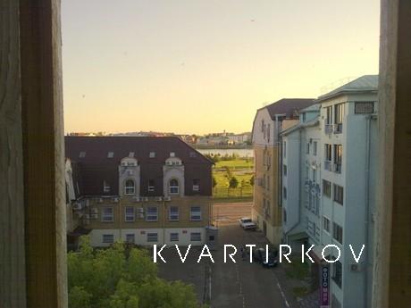 Симпатичная в самом центре рядом Кольцо, Казань - квартира посуточно