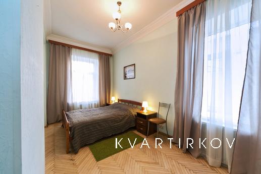 Novy Arbat 2-bedroom apartment, Moscow - apartment by the day