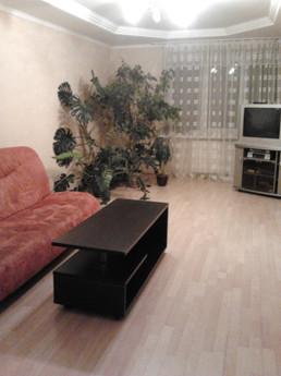 Трехкомнатная квартира,кирпичный дом, красная линия,тихое ме