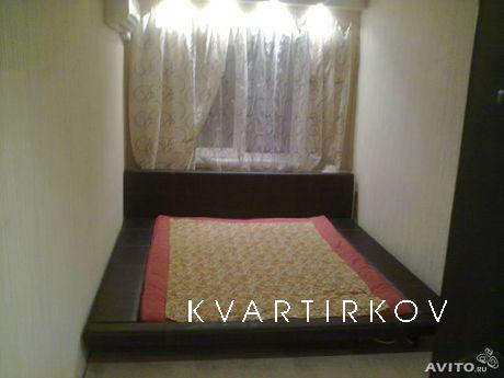 2-х кімнатна 7 гвардійської, Волгоград - квартира подобово