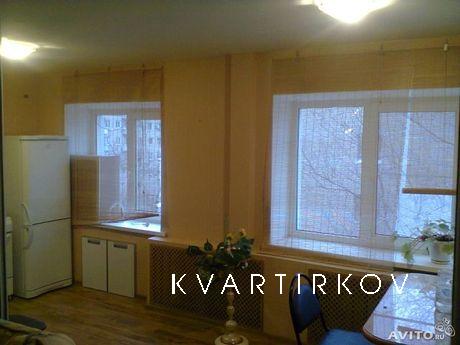 2-х кімнатна 7 гвардійської, Волгоград - квартира подобово