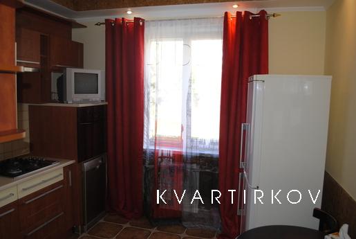 Clean, tidy, spacious, cozy. Docum, Khmelnytskyi - apartment by the day