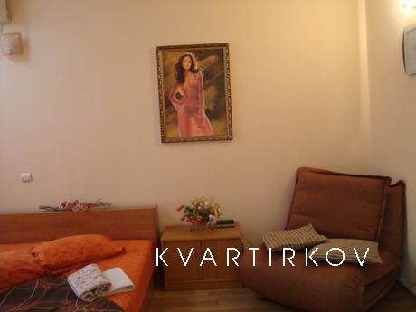 The apartment is located on Gagarina Ave, Dnipro (Dnipropetrovsk) - apartment by the day