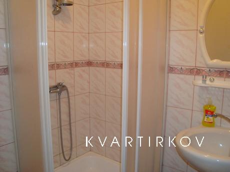 apartment is located with stunning views, Dnipro (Dnipropetrovsk) - apartment by the day