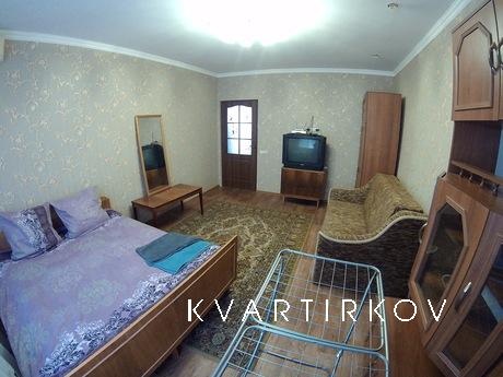 Rent a 2-room apartment, Nova Kakhovka - apartment by the day