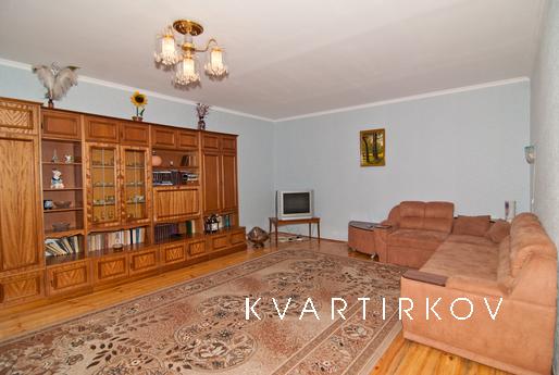 House in Hodoseevka, 9 km from Kiev, Obukhiv - apartment by the day