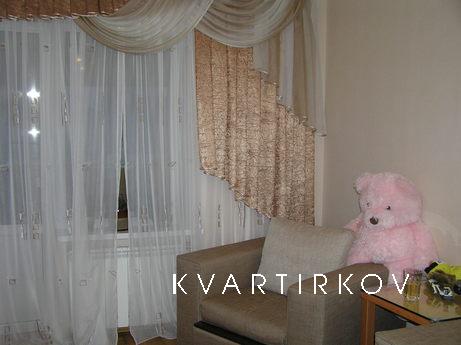 Сдам квартиру для 4-5 чел на период ЕВРО, Киев - квартира посуточно