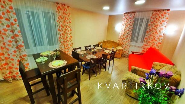 Предлагаю снять трехкомнатную квартиру в двух уровнях с  с и