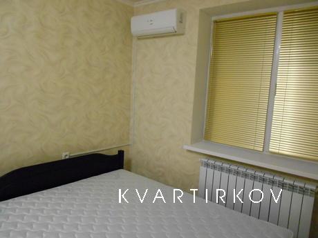 1 комнатная квартира со всеми удобствами, Севастополь - квартира посуточно