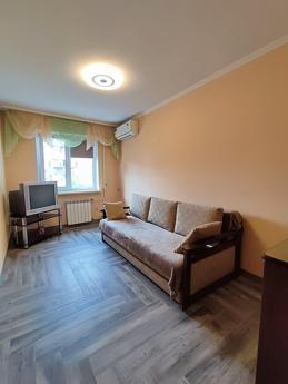 Затишна 2к БЦ Tower, Південний ж / д, Київ - квартира подобово