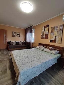 Затишна 2к БЦ Tower, Південний ж / д, Київ - квартира подобово