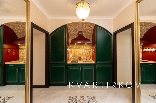 Boutique apartments Magnificent Gogol, Odessa - apartment by the day