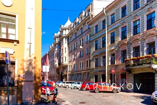 Апартаменты пешком до Эрмитажа, Санкт-Петербург - квартира посуточно