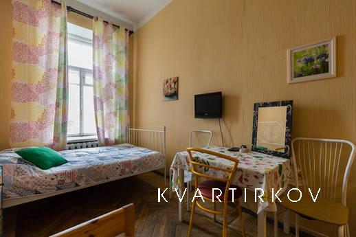 Large apartment for company, Saint Petersburg - apartment by the day