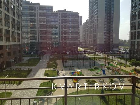 Новая 1-к квартира посуточно, Киев - квартира посуточно