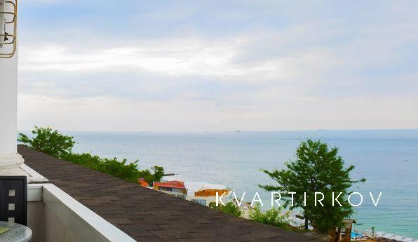 Arkadievsky Palace own, Odessa - apartment by the day