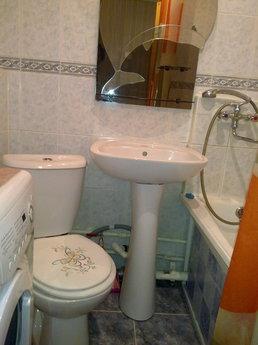 2 х комнатная квартира  р-н Пионерский, Екатеринбург - квартира посуточно