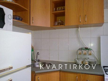 2 х комнатная квартира  р-н Пионерский, Екатеринбург - квартира посуточно