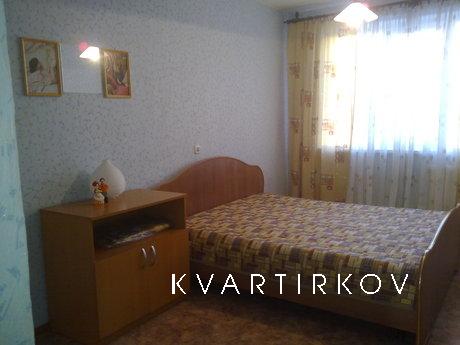 2 х комнатная квартира  р-н Пионерский, Екатеринбург - квартира посуточно