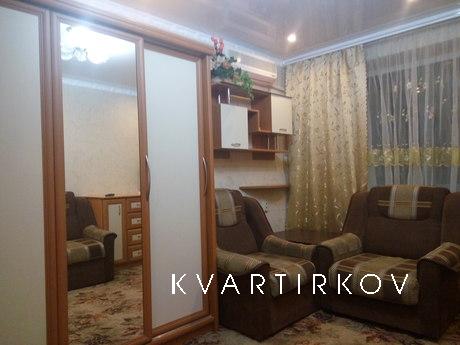 Rent my 2 rooms. apartment for rent, Chernomorsk (Illichivsk) - apartment by the day