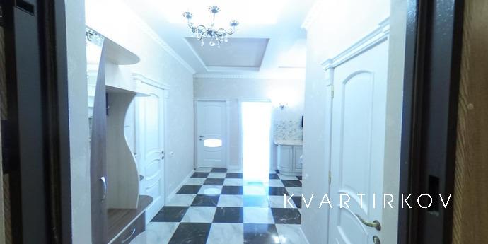 Daily 2-room apartment house MAYAMI, Odessa - apartment by the day