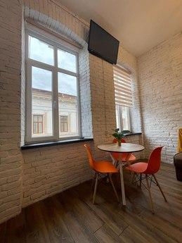 Studio apartment in the center of the ol, Chernivtsi - apartment by the day