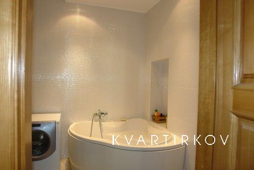 rent apartments for bitter 18b, Kyiv - apartment by the day