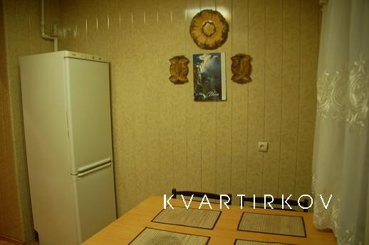 3 ком. Буденновский 98 Центр, Ростов-на-Дону - квартира посуточно