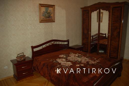 3 ком. Буденновский 98 Центр, Ростов-на-Дону - квартира посуточно