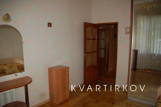 3 ком. Буденновский 98 Центр, Ростов-на-Дону - квартира посуточно