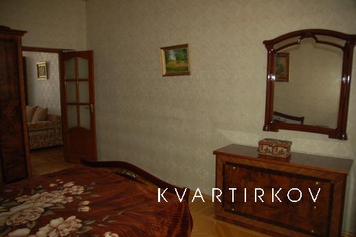 3 ком. Буденновский 98 Центр, Ростов-на-Дону - квартира посуточно