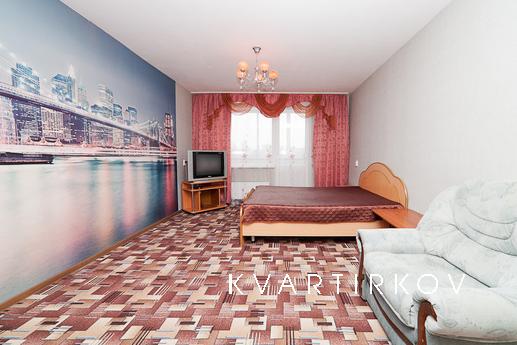 Поруч знаходяться: ТРЦ Карнавал, речовий ринок Таганський Ря