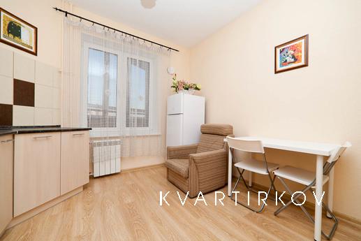 VIZ, New, Yekaterinburg - apartment by the day