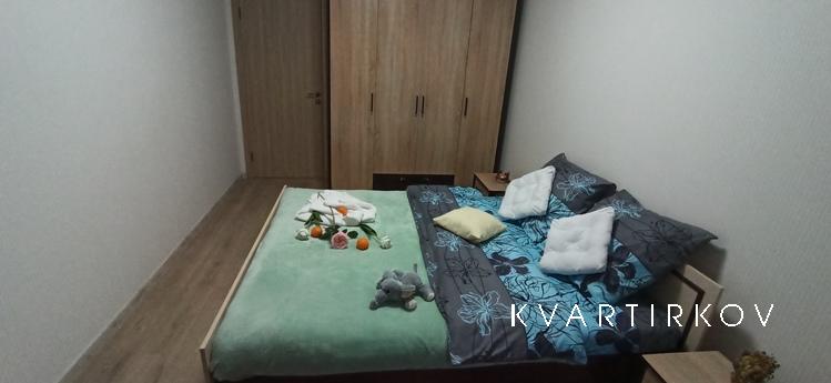 Приємна тепла квартира на ЖК Празький, Київ - квартира подобово