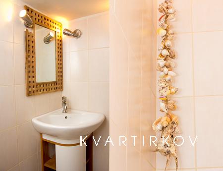 Best 2-apartment with renovated, Odessa - apartment by the day