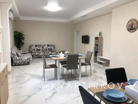 Luxury rooms (absolutely new) by the sea, Odessa - apartment by the day