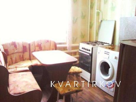 Daily Q2. Engels, 15/2 1700r, Saransk - apartment by the day