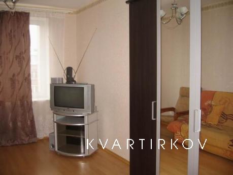 ПОСУТОЧНО. Состояние хорошее. Спальных мест: 2+2. Холодильни