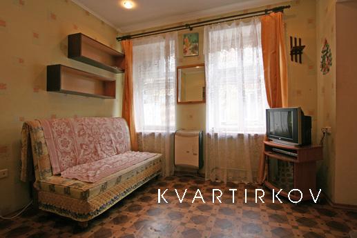 1 - bedroom st. Panteleimonovskaya 10 • To the sea: 7 minute