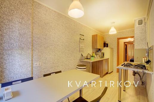 Modern 2 k.kv. in the city center, Saint Petersburg - apartment by the day