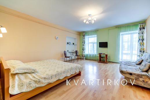 Excellent studio apartment on Nevsky Prospect with a balcony
