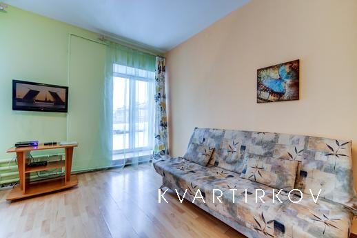 Studio apartment overlooking the Nevsky, Saint Petersburg - apartment by the day