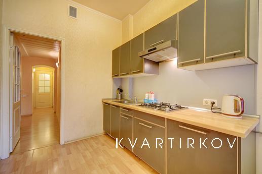 2-bedroom apartment on Rubinstein, Saint Petersburg - apartment by the day