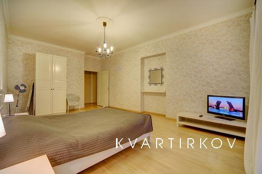 2-bedroom apartment on Rubinstein, Санкт-Петербург - квартира подобово