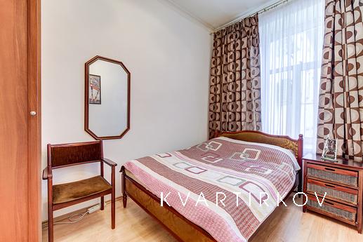 Apartment on Nevsky Prospekt, Санкт-Петербург - квартира подобово