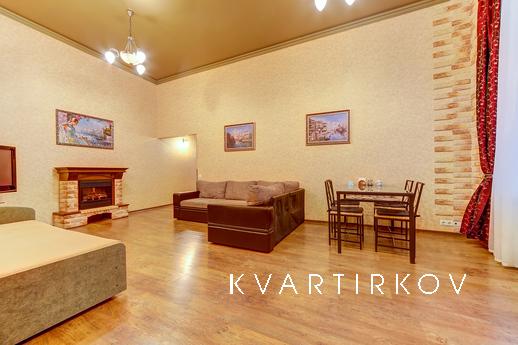 Apartment on Nevsky Prospekt 23, Санкт-Петербург - квартира подобово